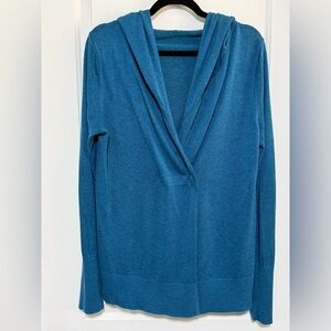 Lululemon Sun Savasana Wrap in Heathered Tofino Teal